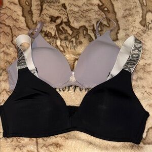 Women’s Everyday Wireless Bra - Black and Light Lavender